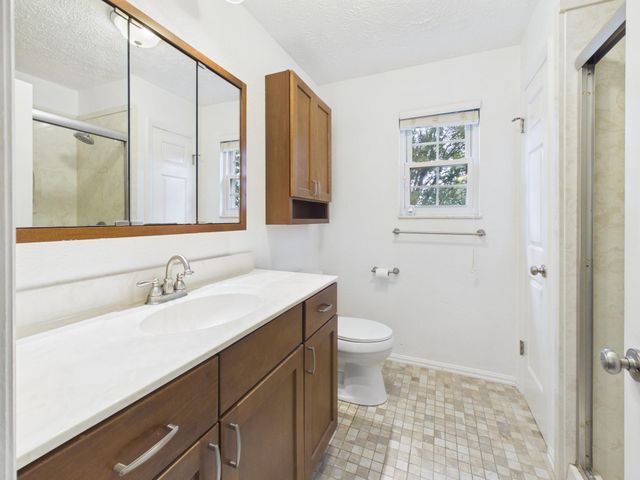 33 Lynn Marr Drive, Huntington, WV 25705