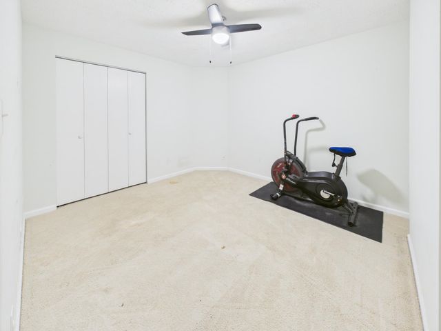 33 Lynn Marr Drive, Huntington, WV 25705