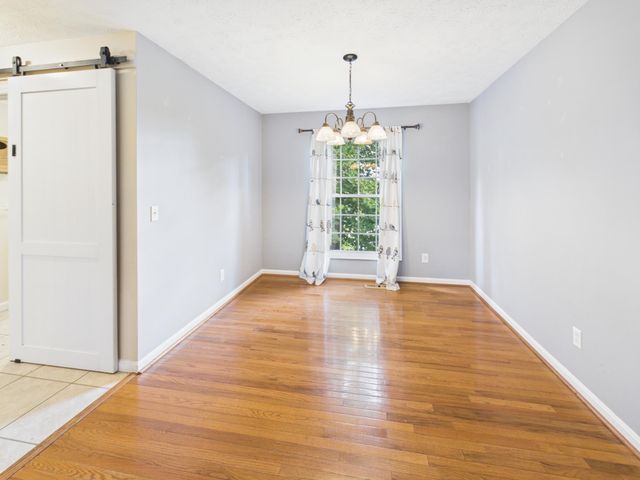 33 Lynn Marr Drive, Huntington, WV 25705