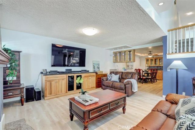 5021 Apollo Circle, Los Alamitos, CA 90720