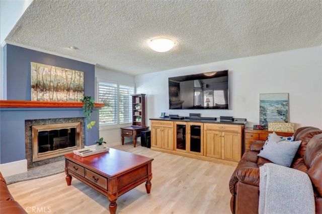 5021 Apollo Circle, Los Alamitos, CA 90720