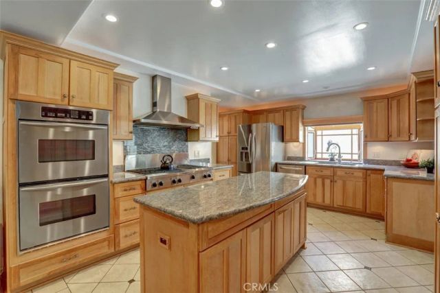 5021 Apollo Circle, Los Alamitos, CA 90720