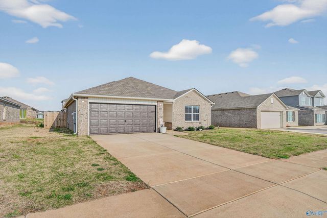 231 Faded Rose Lane, Toney, AL 35773