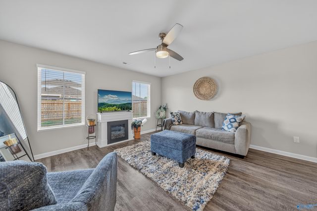 231 Faded Rose Lane, Toney, AL 35773