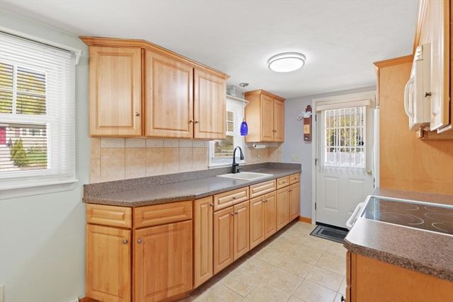 221 Anawan St, Brockton, MA 02302