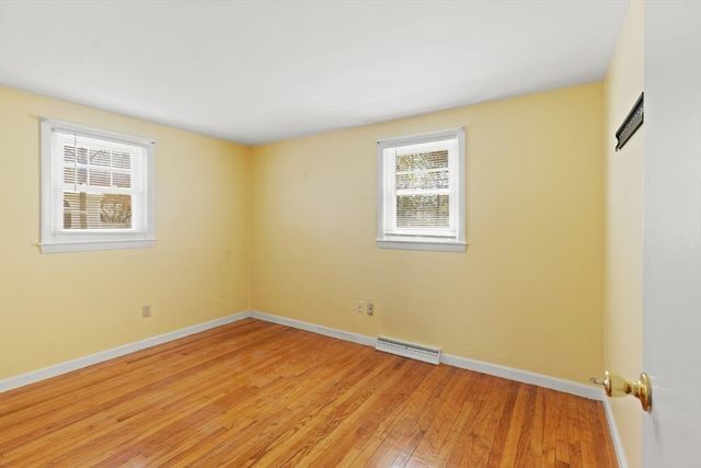 221 Anawan St, Brockton, MA 02302
