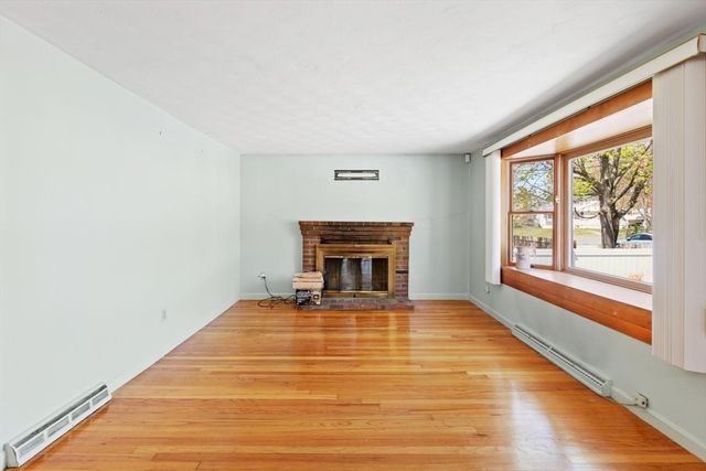 221 Anawan St, Brockton, MA 02302