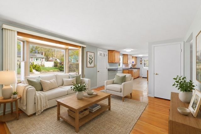 221 Anawan St, Brockton, MA 02302