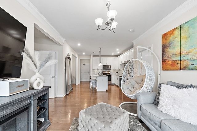 120 University Ave 2308, Westwood, MA 02090