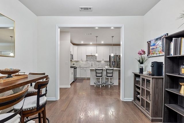120 University Ave 2308, Westwood, MA 02090