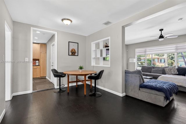 172 NW 116th St, Miami, FL 33168