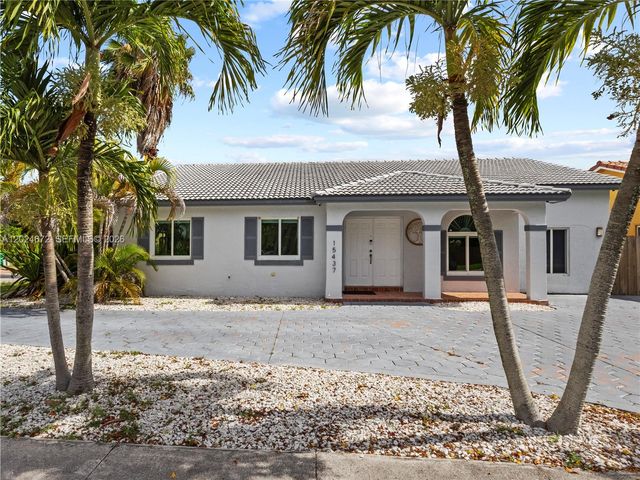 15437 SW 179th Terrace, Miami, FL 33187