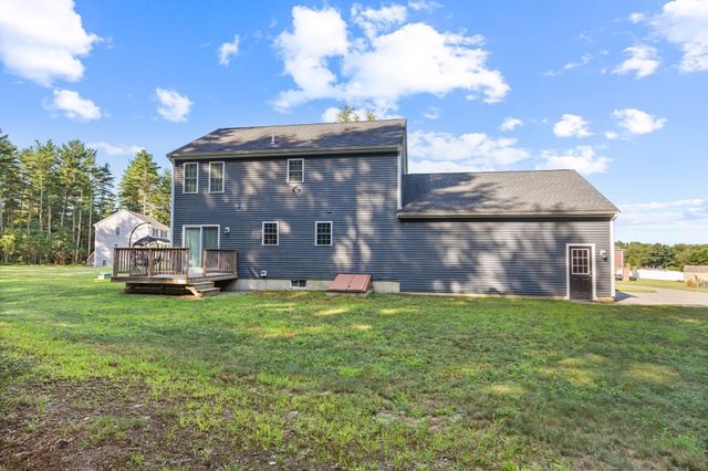 9 Shamrock Ln, Lakeville, MA 02347