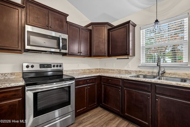 220 Westfield Drive, Richlands, NC 28574