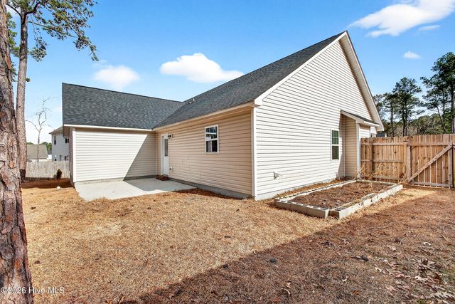 220 Westfield Drive, Richlands, NC 28574