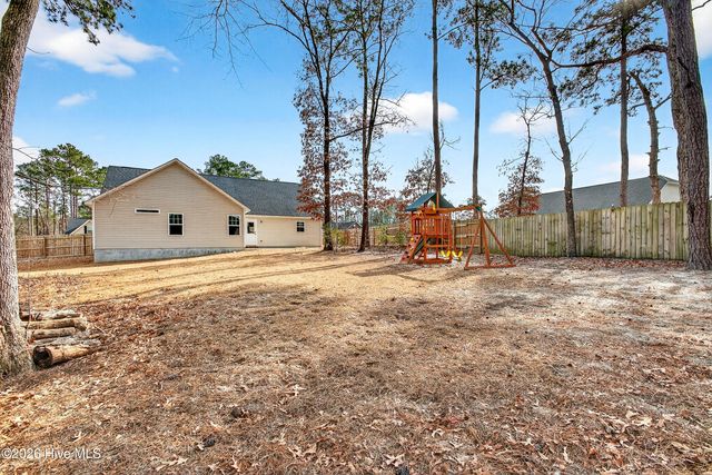 220 Westfield Drive, Richlands, NC 28574