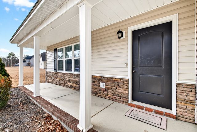 220 Westfield Drive, Richlands, NC 28574