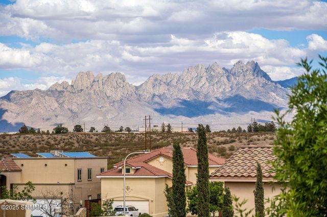 3710 Piedras Negras Drive, Las Cruces, NM 88012