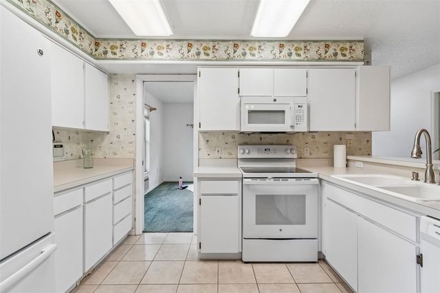 17939 QUAIL LANE, Lutz, FL 33548