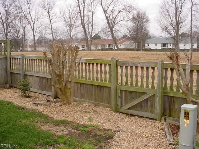 829 Shoal Creek TRL, Chesapeake, VA 23320