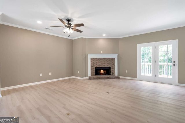 759 stoneview Drive, Hoschton, GA 30548