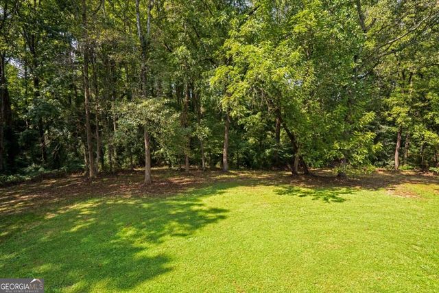 759 stoneview Drive, Hoschton, GA 30548