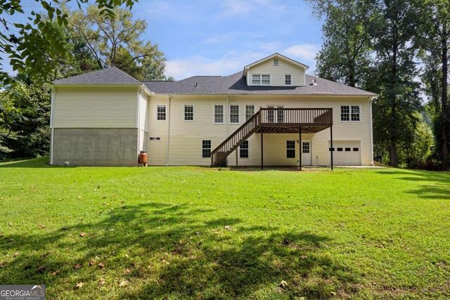 759 stoneview Drive, Hoschton, GA 30548