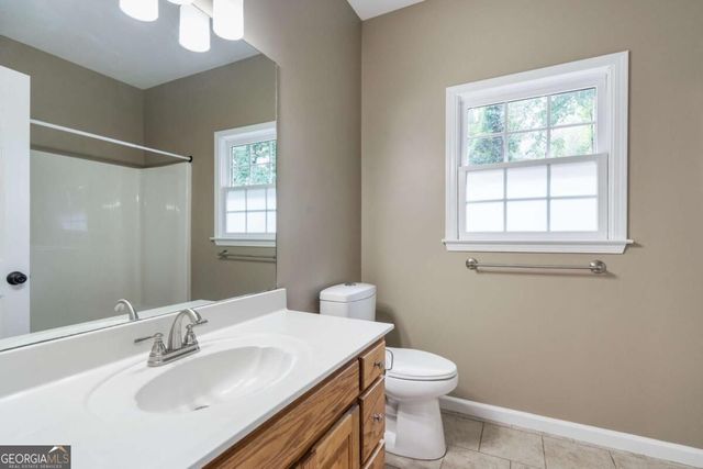 759 stoneview Drive, Hoschton, GA 30548