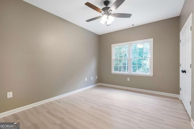 759 stoneview Drive, Hoschton, GA 30548