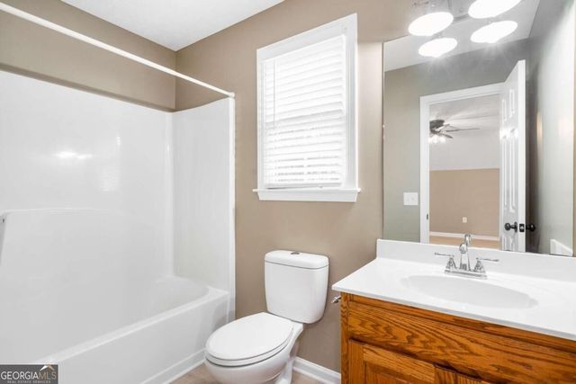 759 stoneview Drive, Hoschton, GA 30548