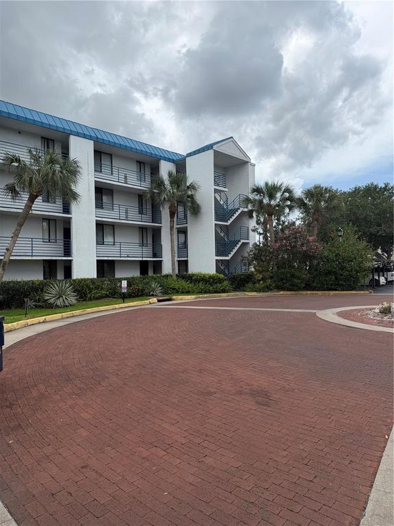 2424 W TAMPA BAY BOULEVARD L408, Tampa, FL 33607