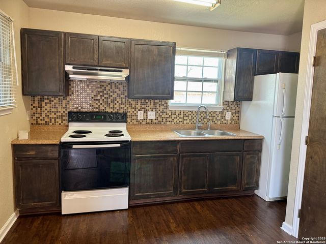401 Dora St Apt 2, San Antonio, TX 78212