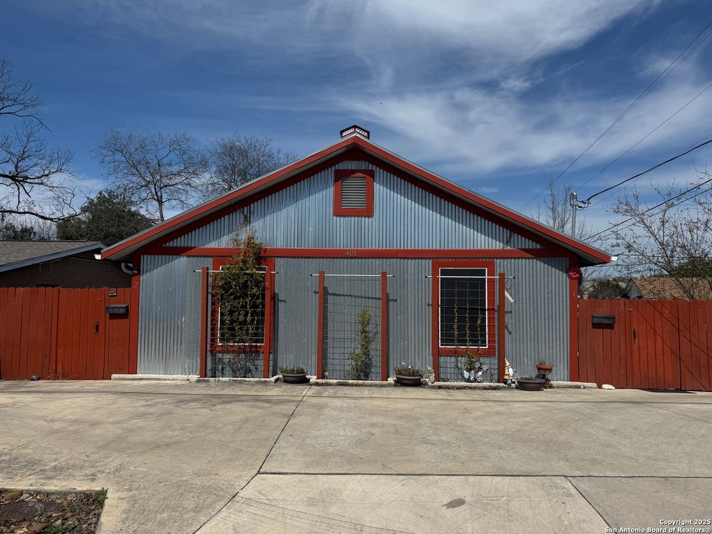 401 Dora St Apt 2, San Antonio, TX 78212