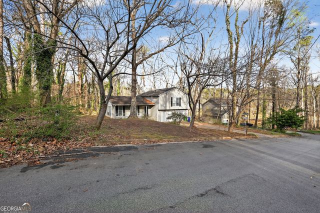 629 Waterview Court, Stone Mountain, GA 30088