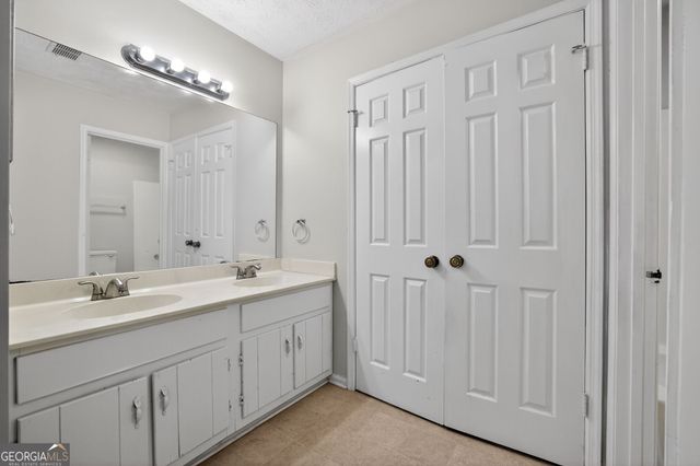 629 Waterview Court, Stone Mountain, GA 30088