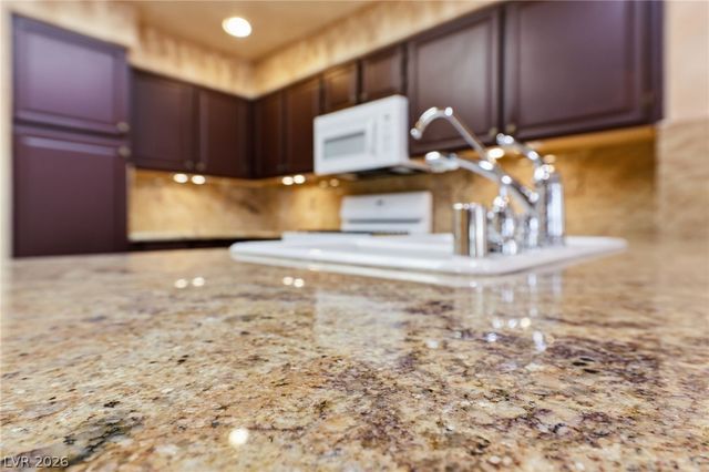 5425 La Patera Lane, Las Vegas, NV 89149