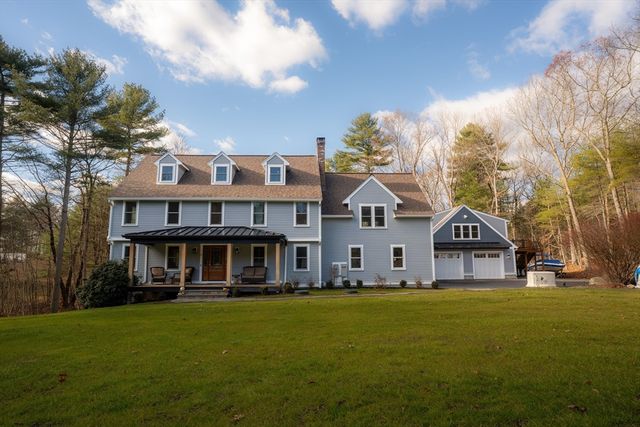 8 Stearns Road, Upton, MA 01568