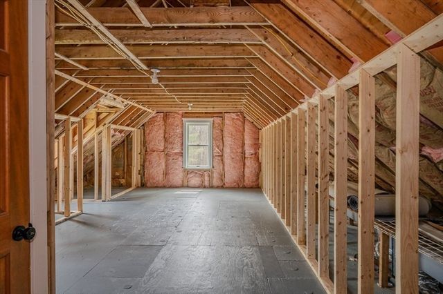 8 Stearns Road, Upton, MA 01568