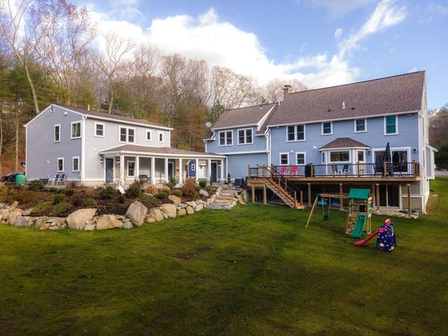 8 Stearns Road, Upton, MA 01568