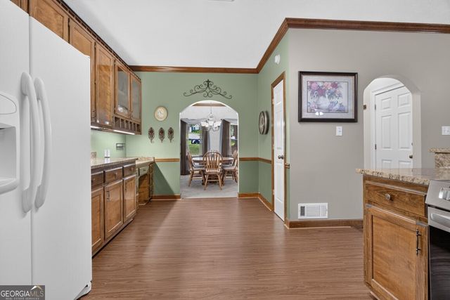 2058 Lakewood Circle, Grayson, GA 30017