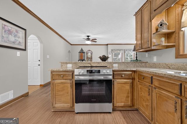 2058 Lakewood Circle, Grayson, GA 30017