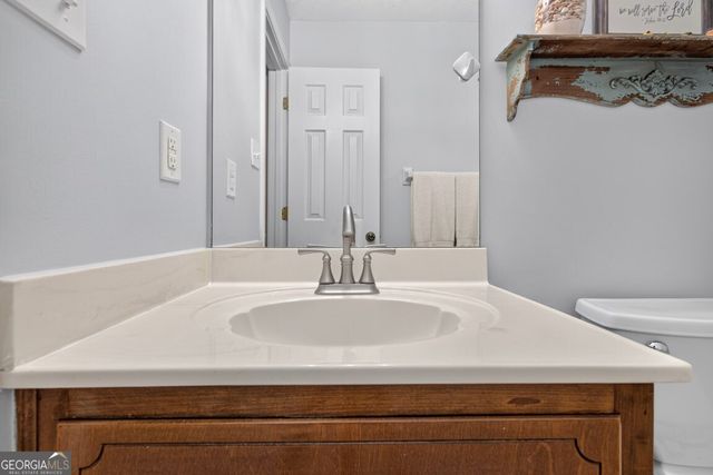 2058 Lakewood Circle, Grayson, GA 30017