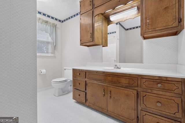 2058 Lakewood Circle, Grayson, GA 30017