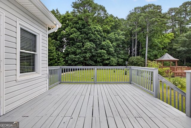 2058 Lakewood Circle, Grayson, GA 30017