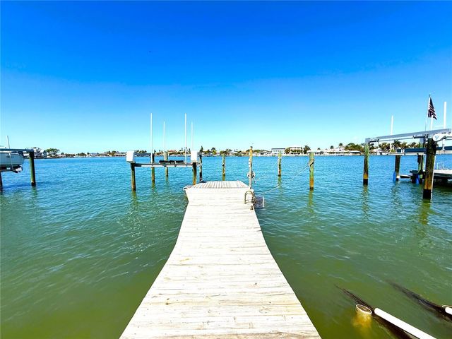 468 20TH AVENUE, Indian Rocks Beach, FL 33785