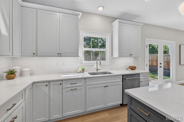 614 Nirk Avenue, Kirkwood, MO 63122