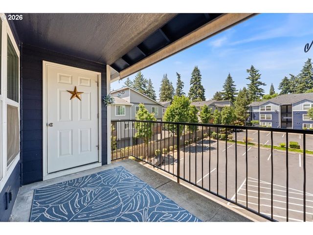 661 Ne 162ND Ave 301, Portland, OR 97230