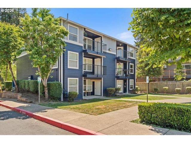 661 Ne 162ND Ave 301, Portland, OR 97230