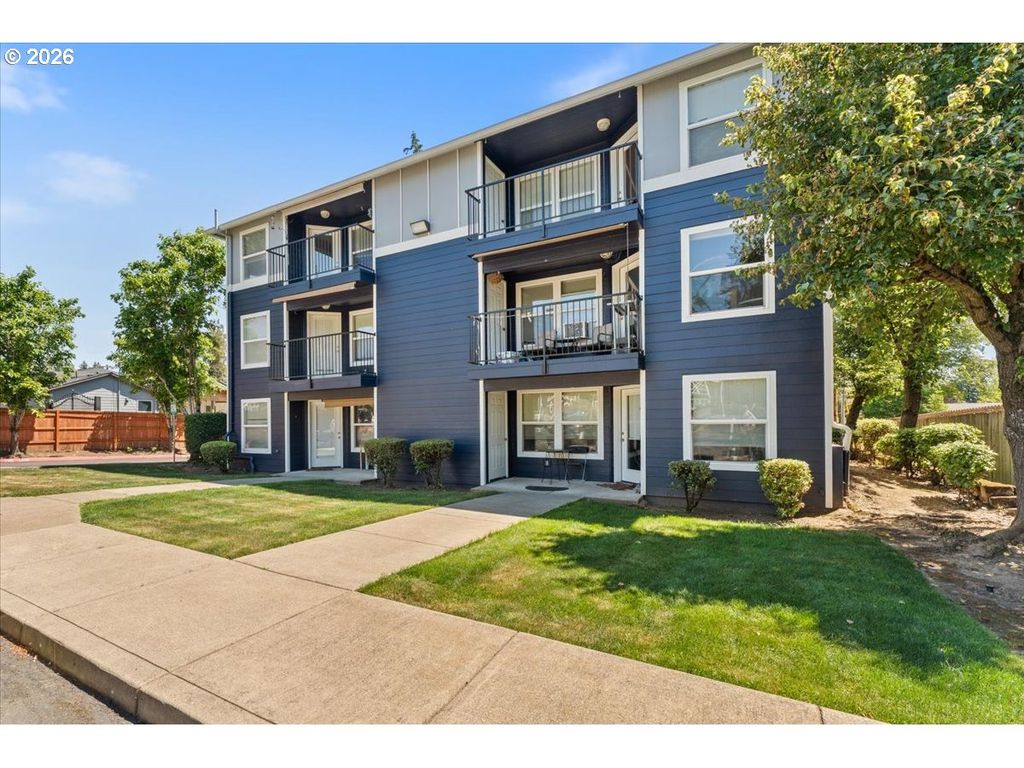 661 Ne 162ND Ave 301, Portland, OR 97230