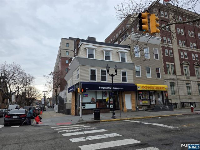 664 Bergen Avenue, Jersey City, NJ 07304